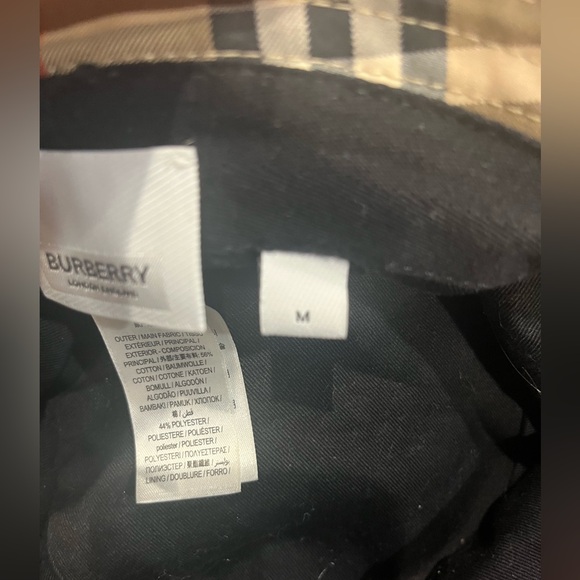 Men’s Burberry bucket hat - Picture 4 of 4